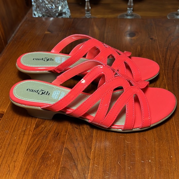 east5th Hot Orange/Pinkish Sliders - Picture 8 of 12